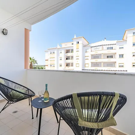 Casa Moz * Λάγος